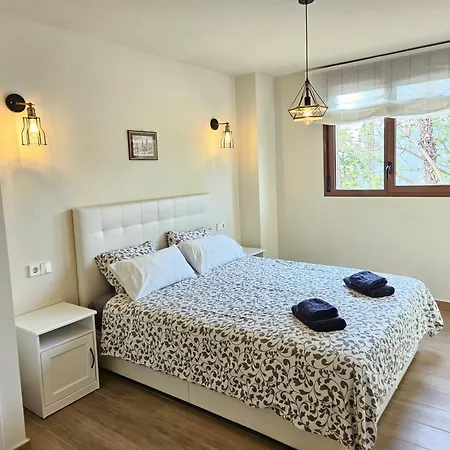 Apartment Lychee - Golden Star *